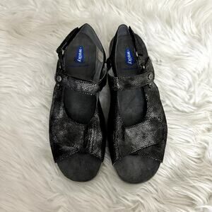 Wolky Jewel Extralight Silver Shimmer Sandals Sz 11.5 EU 42